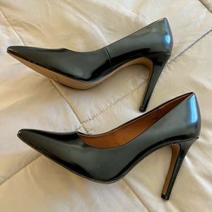 Black heels- never worn